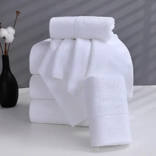 hotel towels (1).png